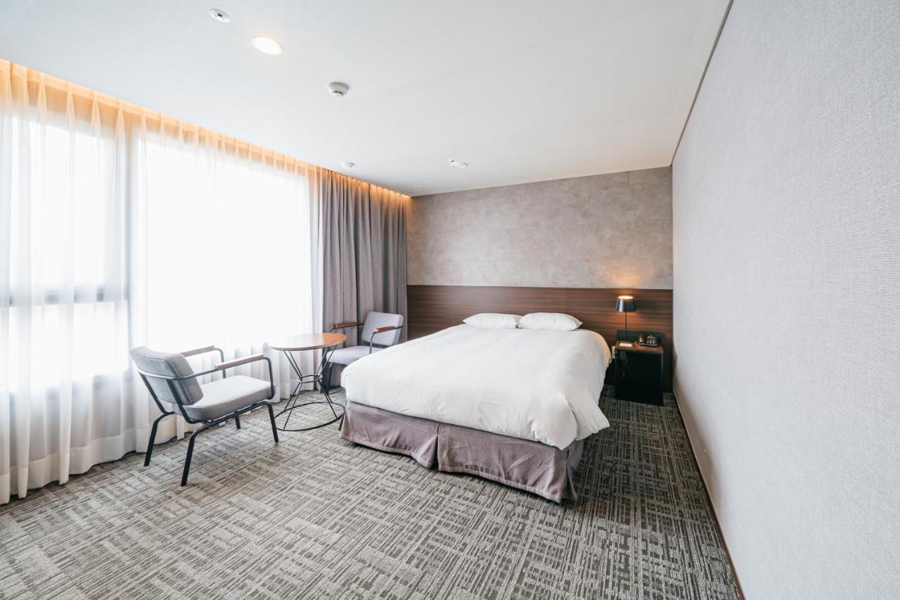 โฮเทลวิธซิตี้ Hotel เมืองเชจู ภายนอก รูปภาพ